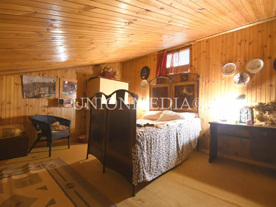 Immagine 22 di Casa indipendente in vendita  a Comano