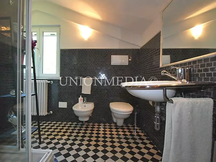 Immagine 70 di Villa in vendita  in Via cappuccini a Sarzana