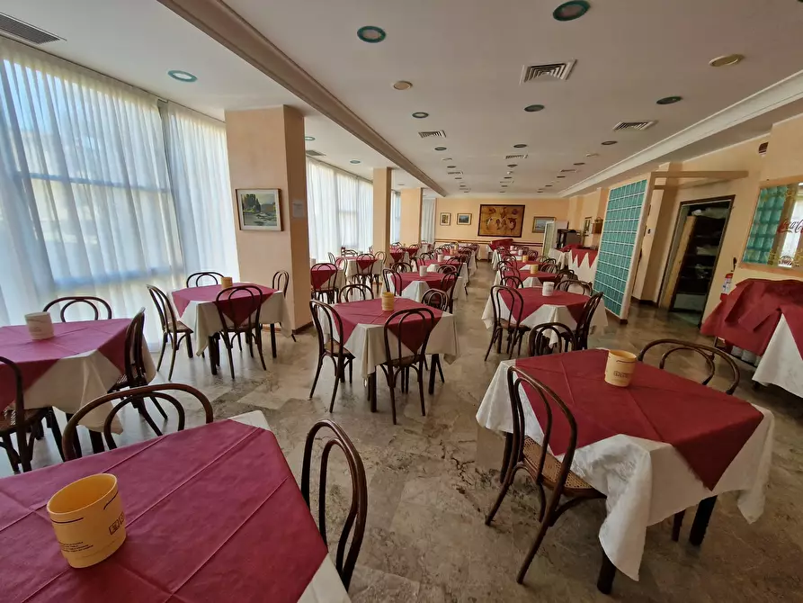 Immagine 8 di Albergo/B&B/Residence in vendita  in Viale Regina Margherita 27b a Rimini