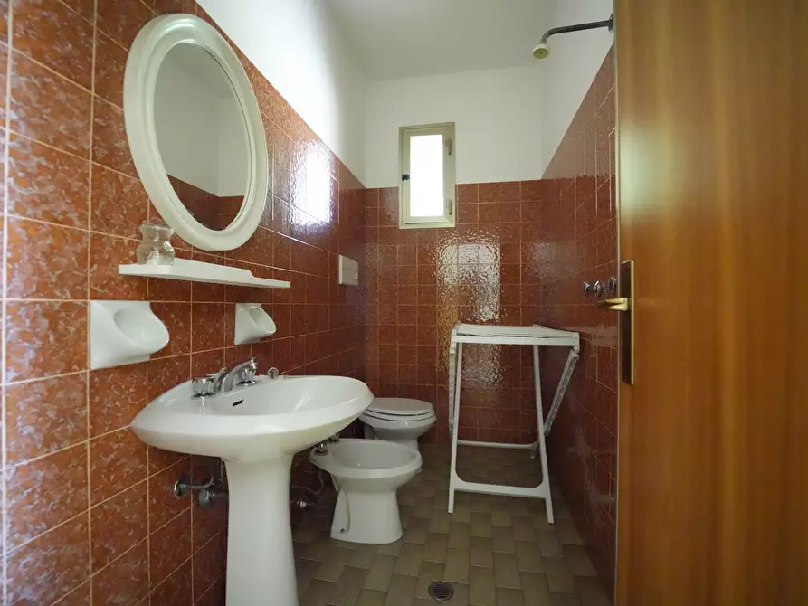 Immagine 10 di Bilocale in vendita  in Via C. Pisacane 38 a Cattolica