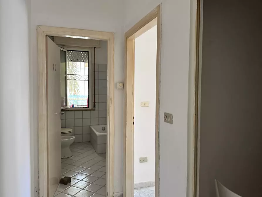 Immagine 14 di Bilocale in vendita  in Via Giuseppe Piazzi 10 a Rimini