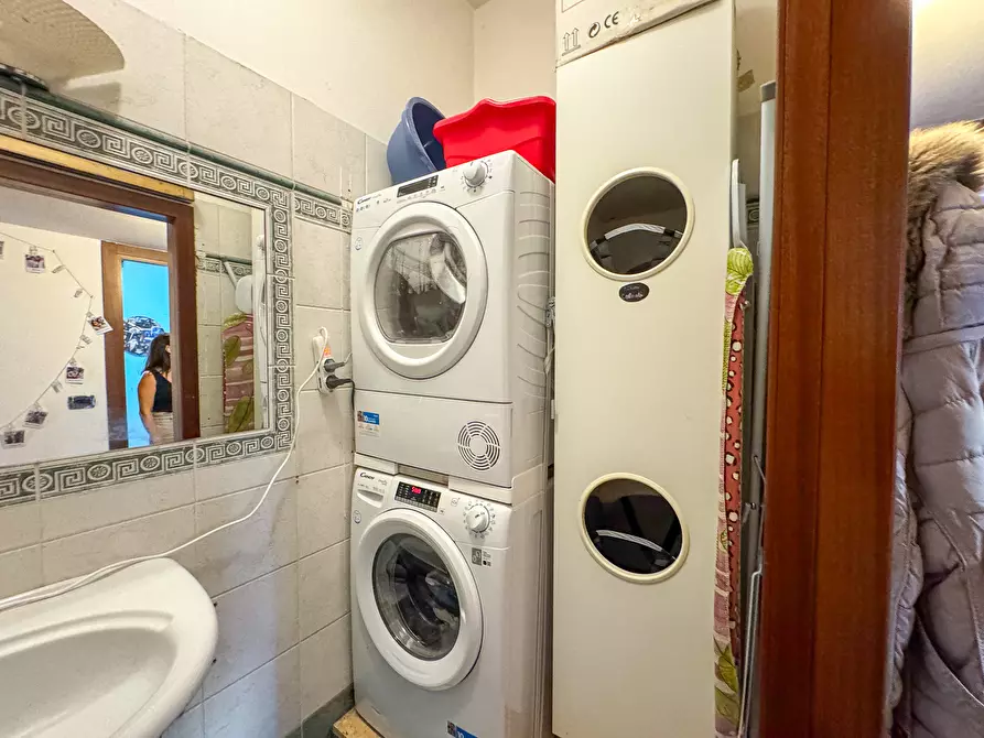 Immagine 23 di Quadrilocale in vendita  in Via Clotilde Tambroni 22 a Rimini