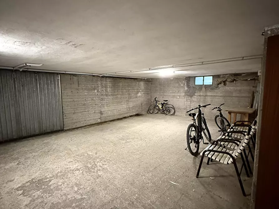 Immagine 62 di Pentalocale in vendita  in Via Busca 115 a Santarcangelo Di Romagna