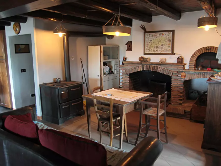 Immagine 22 di Villa in vendita  in Via Tomassini 18 a Borghi