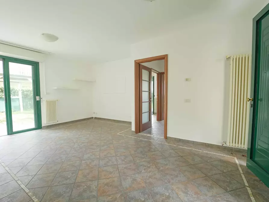 Immagine 7 di Trilocale in vendita  in Viale Tocra 10A a Rimini