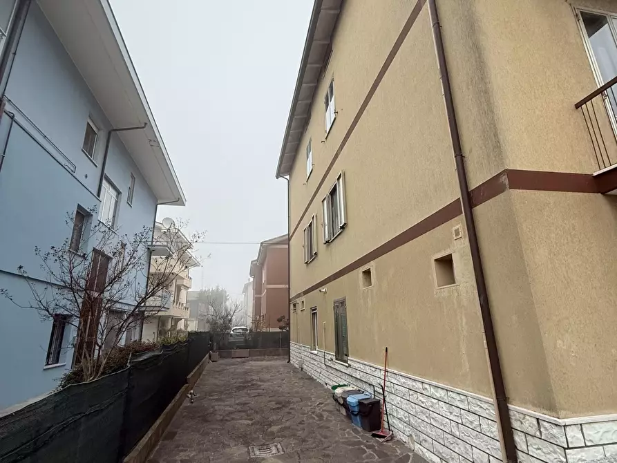 Immagine 30 di Quadrilocale in vendita  in Via Monte San Michele 11 a Rimini