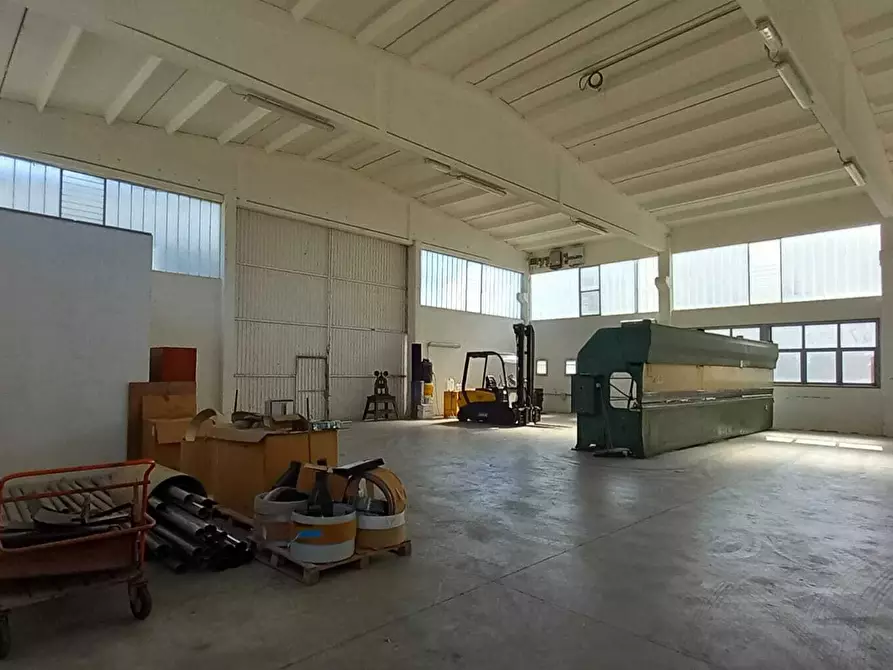 Immagine 3 di Laboratorio in affitto  in Via del Tesoro 533 a Verucchio
