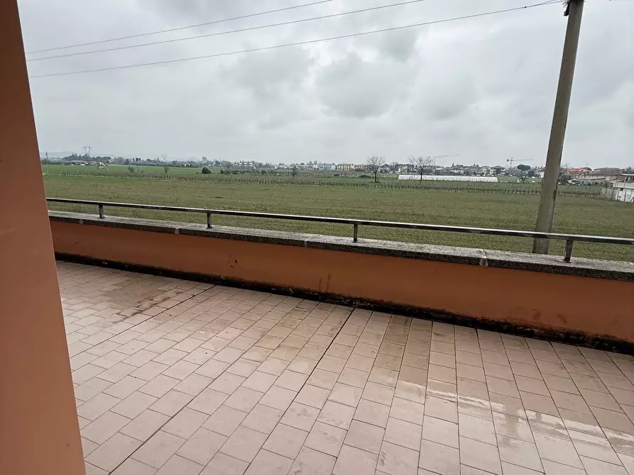 Immagine 32 di Pentalocale in vendita  in Via Busca 115 a Santarcangelo Di Romagna