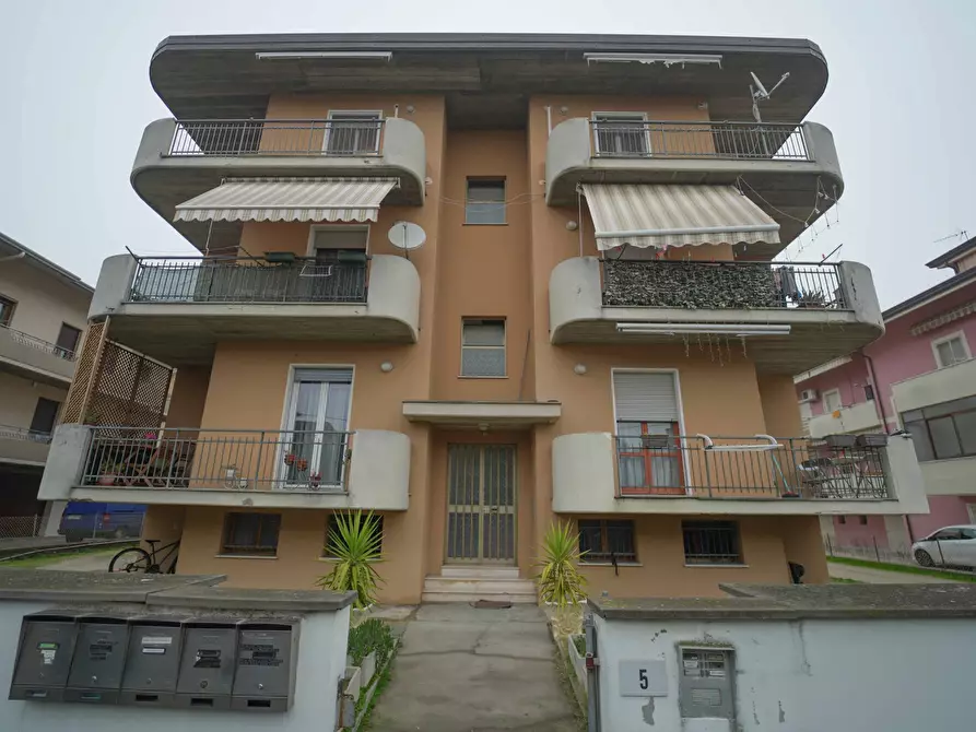 Immagine 21 di Quadrilocale in vendita  in Via Monti 5 a Gambettola