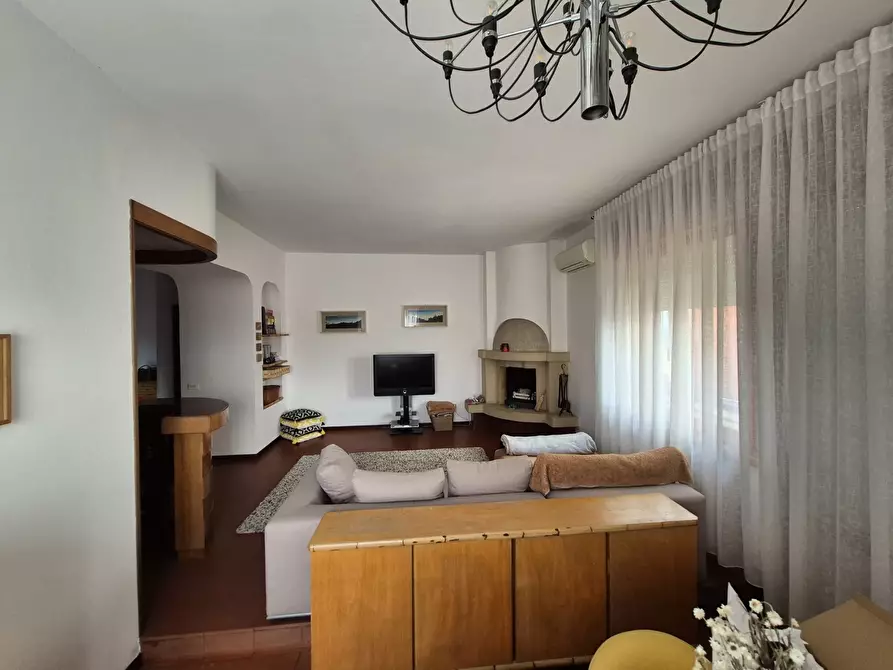 Immagine 4 di Quadrilocale in vendita  in via ugo braschi 36 a Santarcangelo Di Romagna