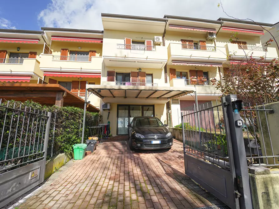 Immagine 30 di Villetta a schiera in vendita  a Coriano