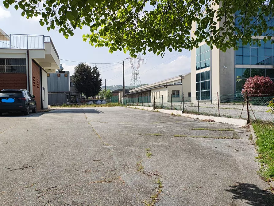 Immagine 5 di Laboratorio in vendita  in Via Ausa 179 a Coriano