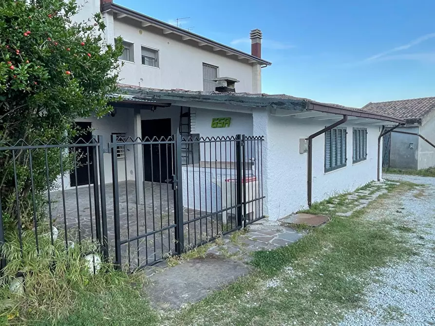 Immagine 12 di Villetta a schiera in vendita  in Via Franzolini 65 a Rimini
