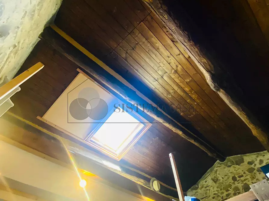 Immagine 25 di Porzione di casa in vendita  in Via Stazione 25 a Follo