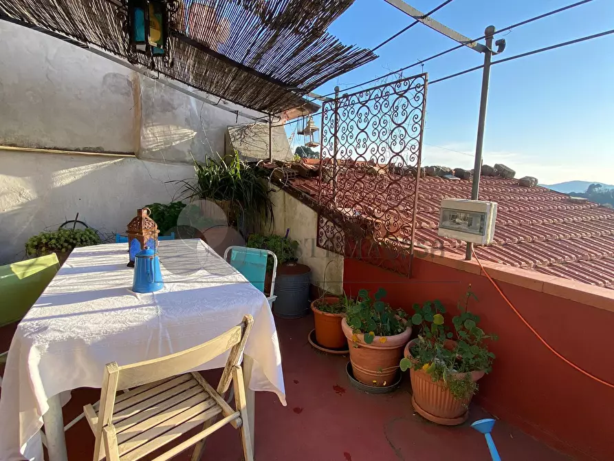 Immagine 29 di Rustico / casale in vendita  in Via Borgo di Sopra Giucano 10 a Fosdinovo