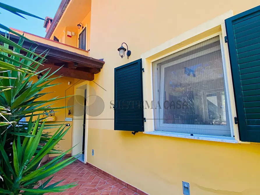 Immagine 57 di Villa in vendita  a Castelnuovo Magra