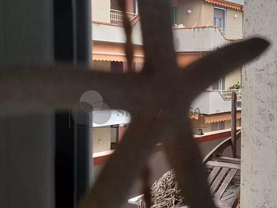 Immagine 11 di Bilocale in vendita  a Sarzana