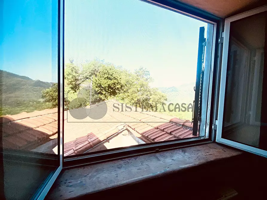 Immagine 32 di Porzione di casa in vendita  in Via Stazione 25 a Follo