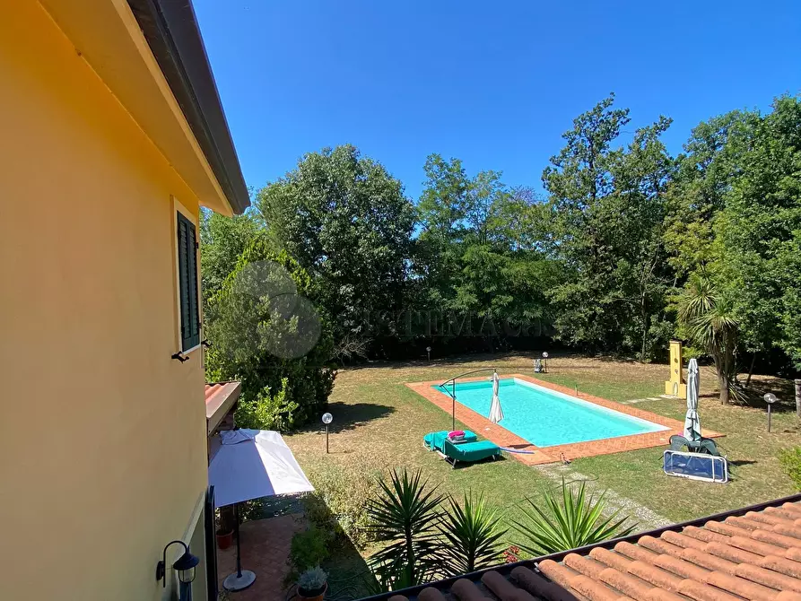 Immagine 51 di Villa in vendita  a Castelnuovo Magra