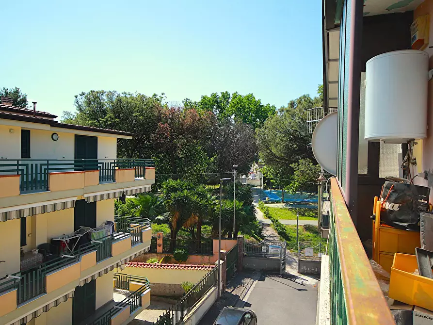 Immagine 10 di Mansarda in vendita  in Via Gaetano Donizetti 5 a Succivo