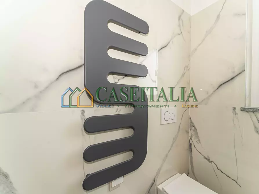 Immagine 18 di Quadrilocale in vendita  a Rivoli