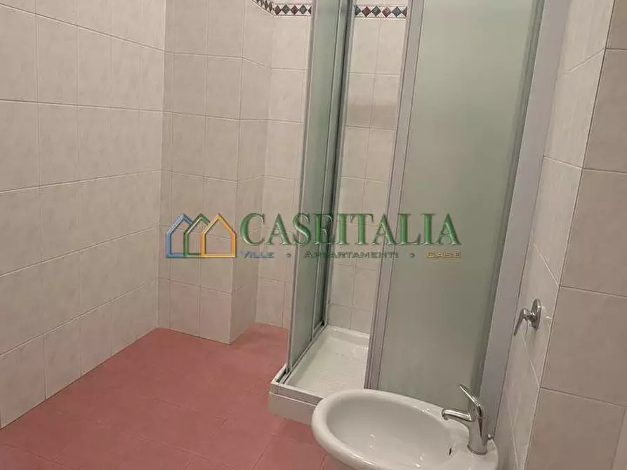 Immagine 16 di Quadrilocale in vendita  in Via Vincenzo Vela 40 a Torino