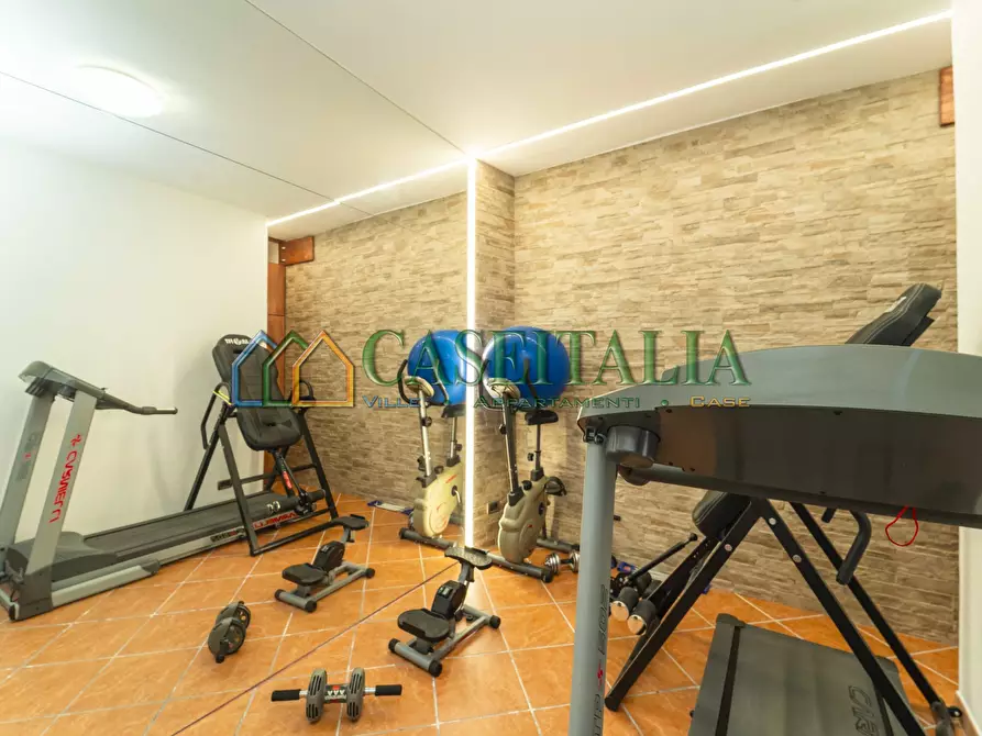 Immagine 38 di Casa indipendente in vendita  a Cisano Sul Neva