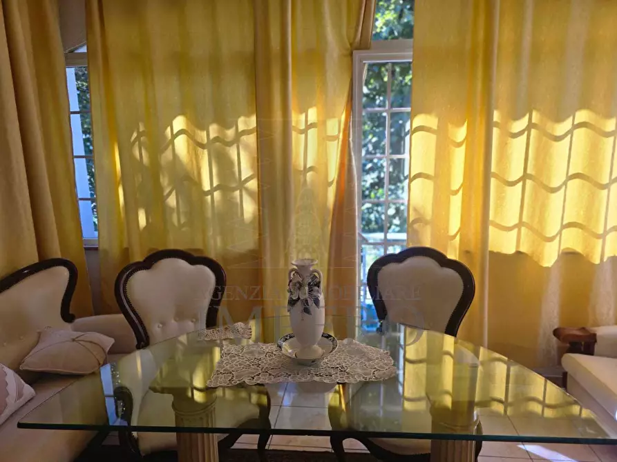 Immagine 1 di Villa in vendita  in Via Luciano Veziano 10 a Ventimiglia