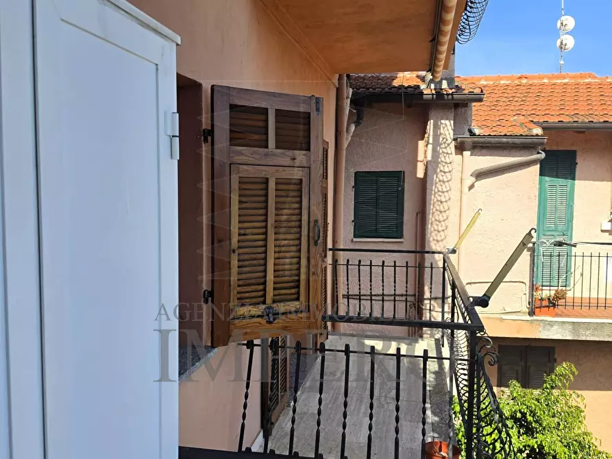 Immagine 5 di Quadrilocale in vendita  in Corso Montecarlo 71 a Ventimiglia