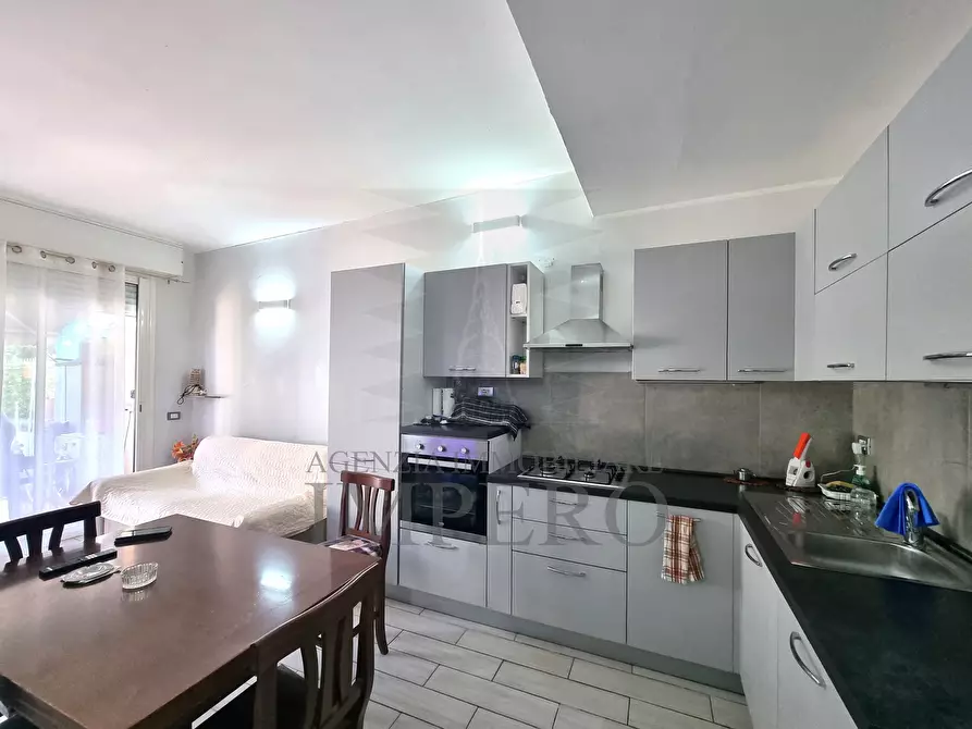 Immagine 4 di Bilocale in vendita  in Via Gallardi 170 a Ventimiglia