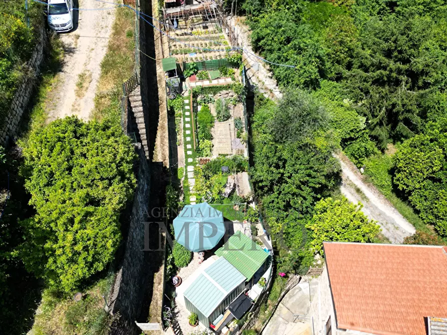 Immagine 10 di Porzione di casa in vendita  in Via Felice Cascione 19 a Ventimiglia