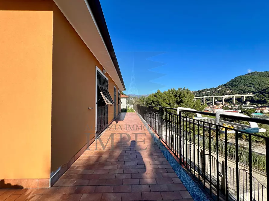 Immagine 34 di Villa in vendita  in Corso della Repubblica a Camporosso