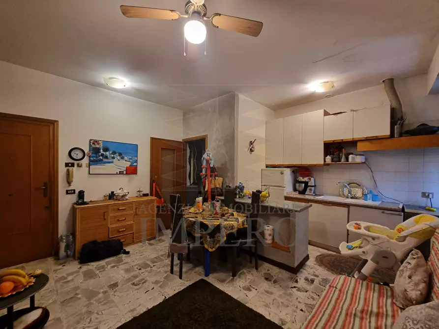 Immagine 6 di Bilocale in vendita  in Piazza Giuseppe Garibaldi 1 a Camporosso