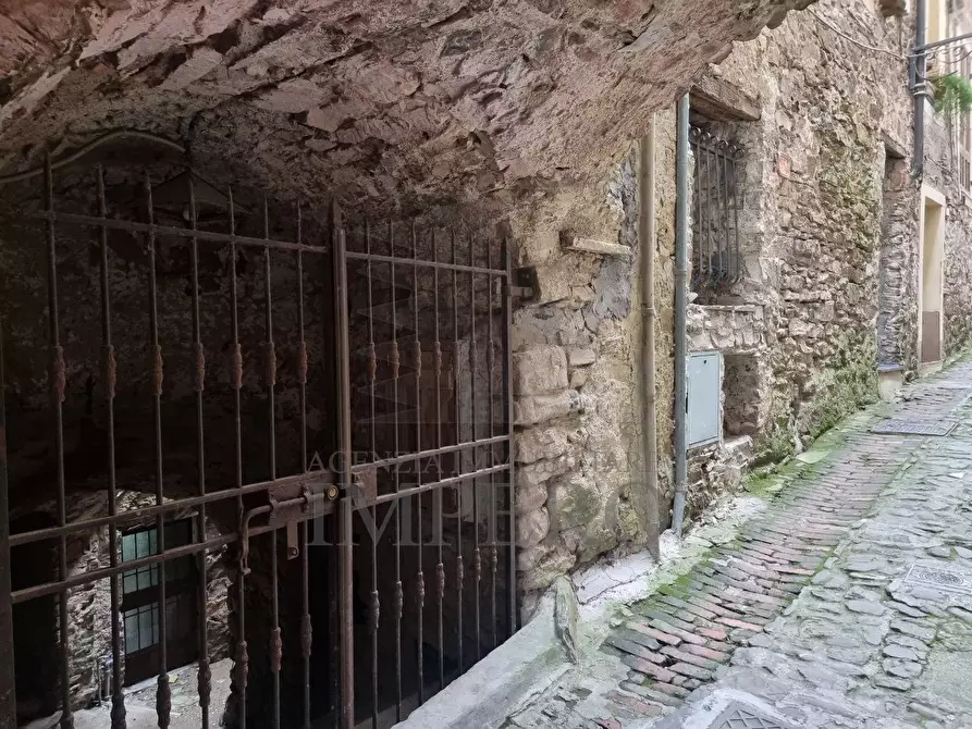 Immagine 17 di Bilocale in vendita  in Via San Bartolomeo 15a a Apricale