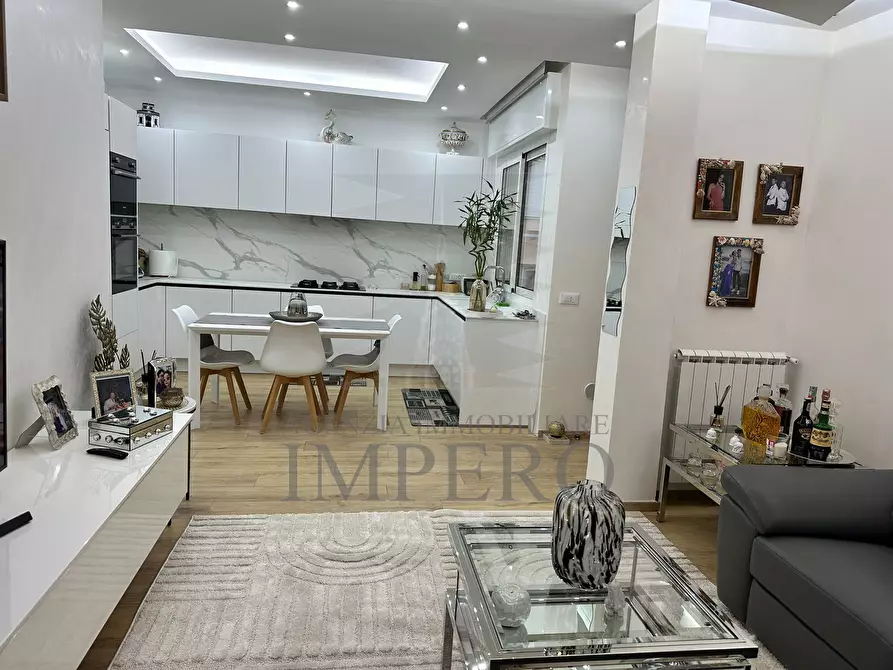 Immagine 7 di Porzione di casa in vendita  in Corso Limone Piemonte 10 a Ventimiglia