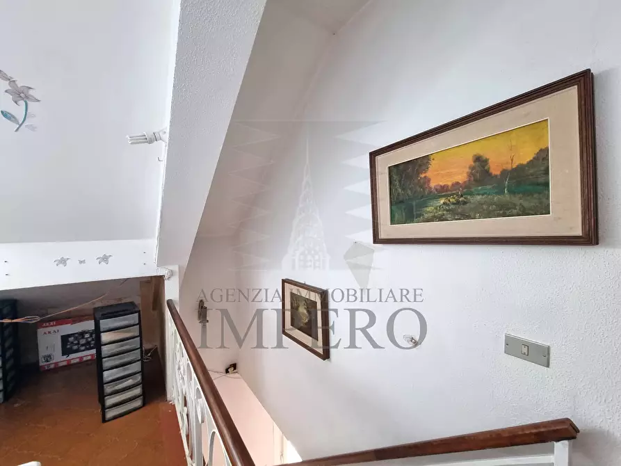 Immagine 11 di Bilocale in vendita  in Via Collasgarba 17 a Ventimiglia
