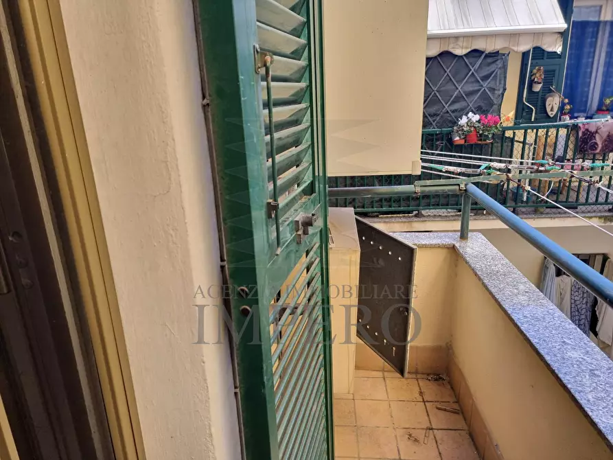 Immagine 17 di Trilocale in vendita  in Via Aprosio 3 a Ventimiglia