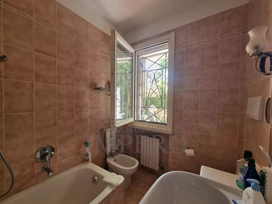 Immagine 14 di Pentalocale in vendita  in Via Romana 88 a Bordighera