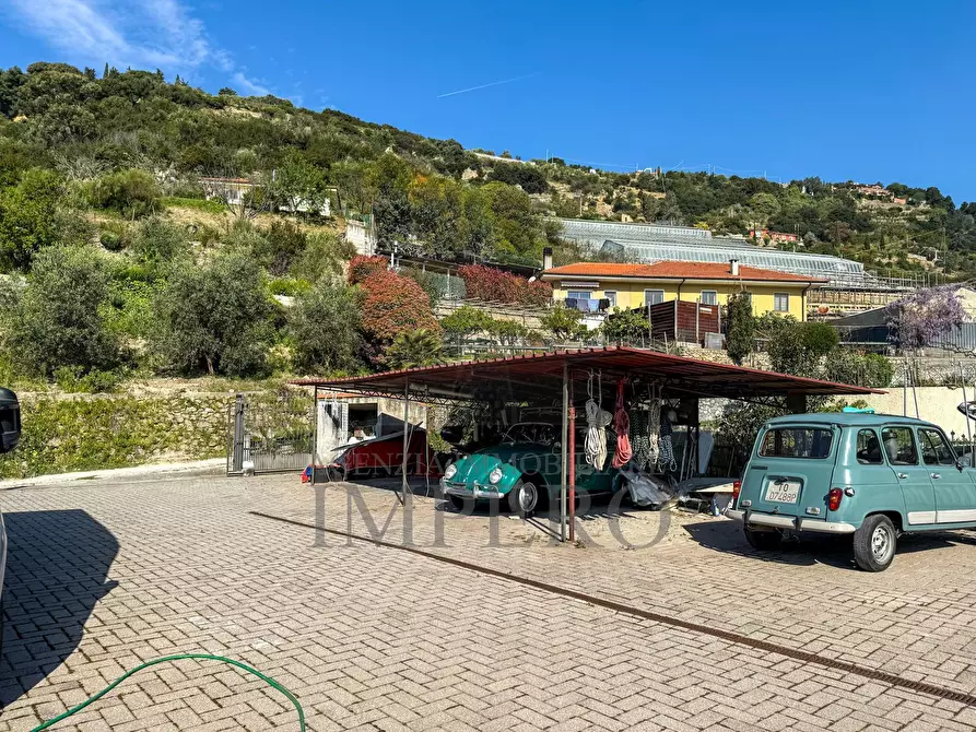 Immagine 21 di Villa in vendita  in Via Alba 45 a Bordighera