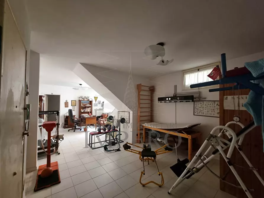 Immagine 37 di Pentalocale in vendita  in Via Romana 88 a Bordighera