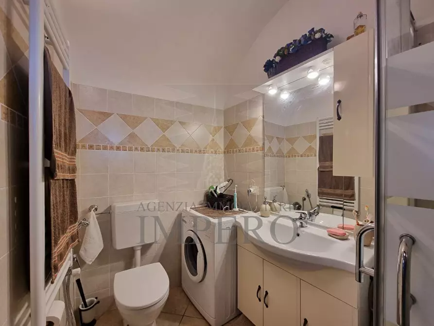 Immagine 42 di Villa in vendita  in Corso Francia 108 a Ventimiglia