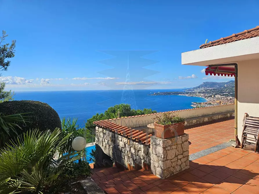 Immagine 26 di Villa in vendita  in Via Woronof a Ventimiglia