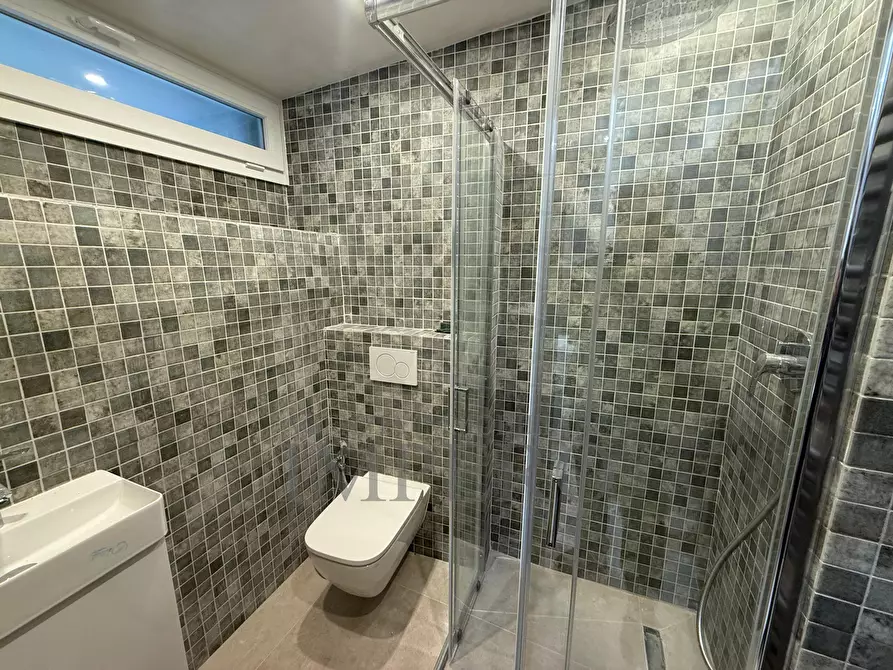 Immagine 11 di Quadrilocale in vendita  in Via Felice Cascione 7 a Ventimiglia