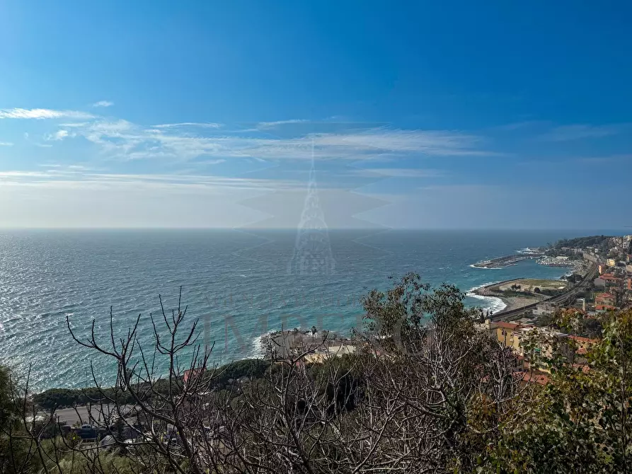 Immagine 27 di Villa in vendita  in Strada della Cava 18 a Bordighera