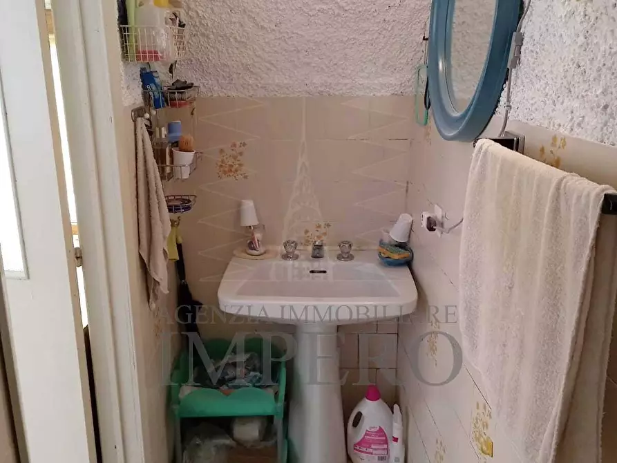 Immagine 8 di Monolocale in vendita  in Via G. Ughetto 3 a Ventimiglia