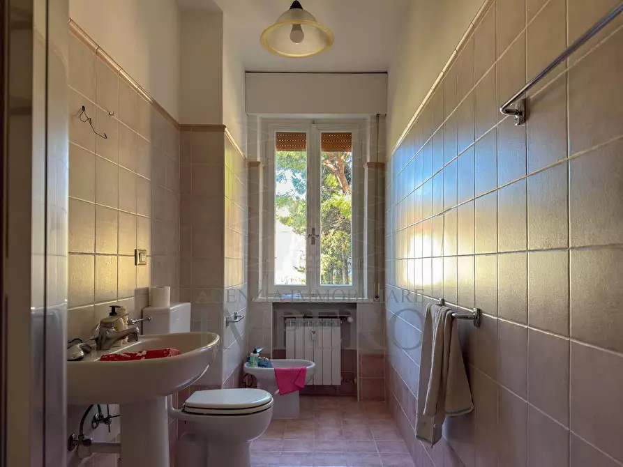 Immagine 15 di Bilocale in vendita  in Via Arene 1 a Bordighera