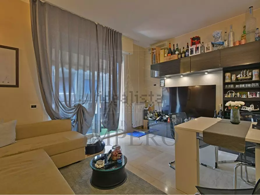 Immagine 2 di Quadrilocale in vendita  in Via Carso 3 a Ventimiglia