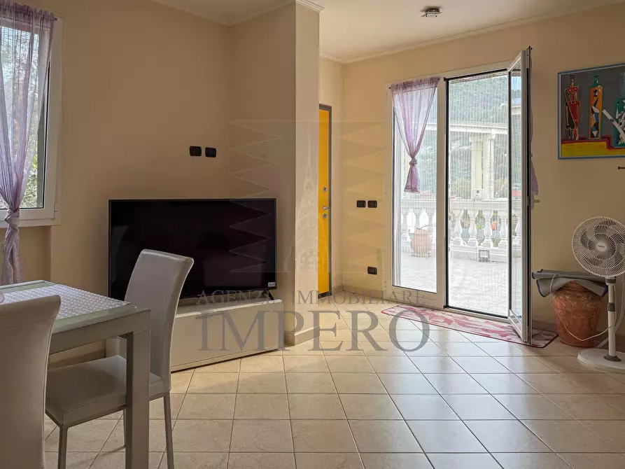 Immagine 3 di Villa in vendita  in Via del Commercio 1 a Camporosso