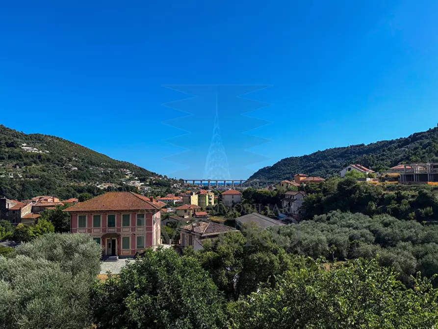 Immagine 21 di Pentalocale in vendita  in Località Gray 14 a Camporosso