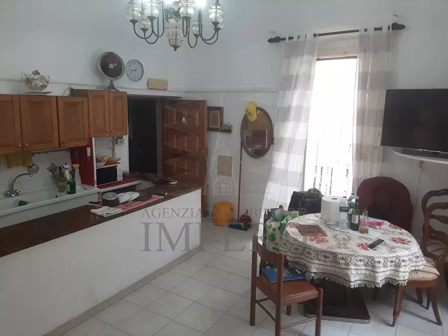 Immagine 3 di Trilocale in vendita  in Piazza Giuseppe Garibaldi a Camporosso